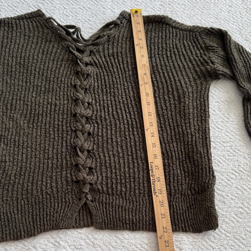 Sweet Wanderer olive Green Lace-Up Back Ribbed Sweater Sz M - Picture 3 of 5